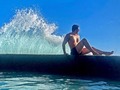 ¡Hey, Cuidado con la ola!!! 🌊😅 #hawaii #hawaiilife #waikiki #beach #ocean #onolulu #beautiful #sexy #paradise #fit #boy #fitness #body #handsome #men #sun #island #waikikibeach