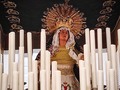 Uno de los grandes aciertos de la "moderna" #SemanaSanta de #Santander fue el de montar una carpa en la #PlazaPorticada donde reunir todos los pasos. Allí se pueden ver cada día todas las imágenes de las 14 cofradías que salen en procesión en toda la semana. Y observarlas de cerca, cómo esta preciosa imagen, cuyo nombre no recuerdo ahora, pero que seguro alguien me ayudará dejándolo en los comentarios 👇 . . . . #pasos #imagenes #religion #tradicion #virgen #igerscantabria #turismosdr #addicted_to_cantabria #velas #cirios #cofradias #cofrade #semanasantasantander
