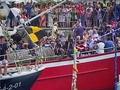 ¡Viva la Virgen del Carmen! Hoy he vuelto a disfrutar de la procesión marítima 🚤🛥️ de la #VirgenDelCarmen, acompañándola en su paseo por la #BahiadeSantander a bordo del pesquero #Gamecho. Tras la misa, la virgen ha sido paseada, bailada y mecida por el #BarrioPesquero. Después, como se ve en las imágenes, se le ha subido a un pesquero rojo, al que desde muchas embarcaciones le hemos escoltado, en un ambiente festivo. Y allí estaba yo, un año más, disfrutando como un enano, o como un #stv. . . . . #carmen #VirgenDelCarmen #pescadores #bahia #barco #igerscantabria #addicted_to_cantabria #procesion #verano #verano2023 #turismosdr #Cantabria #CantabriaInfinita #EMBAJADORESSDR