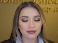 Un buen maquillaje no se trata de cubrir imperfecciones, sino de resaltar lo mejor de cada rostro 😍  Miren estos ojos 🤩 sin duda alguna, la joya de este look.   #ambato #makeupartist #makeuptutorial #makeup #maquillaje #ootd #fashion #pielperfecta