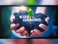 Recomendada!!! 🌎 En muchas ocasiones se elige una película tal vez para salir de la realidad o para colocar en pausa la rutina; pero vale la pena ver películas que nos conecten y que sea con la realidad, en la cual nuestro trabajo y aporte es vital 🌱. . Recommended !!! 🌎 on many occasions a movie is chosen perhaps to get out of reality or to pause the routine; but it is worth seeing films tha us and that is with reality, in which our work and contribution is vital 🌱 . . . #laudatosi #kisstheground #nature #recicle #restaurar #planeta #planet #salvaelplaneta #savetheplanet #netflix #renerativeagriculture #kissthegroundmovie #climatechange #climatechangeisreal #change #confinamiento #covid_19