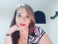 Eleva TUS PALABRAS no tu voz, es la lluvia ☔ la que hace crecer las flores 💐 no el trueno ⚡
