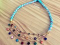 Dorado y color! #art #hacedoradecolor #arte #color #collar #necklace #handmadejewelry #joyeriaartesanal