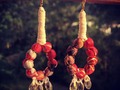 Aretes en seda con cristales! #hacedoradecolor #art #arte #handmadejewelry #joyeriahechaamano #color #aretes #earrings #color #jewelry #joyeria