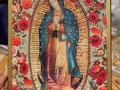 Me pierdo en ellas llenándolas de brillo y color! #hacedoradecolor #guadalupe #color #arte #handmade #hechoamano #lifestyle #estilodevida