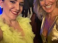 #Backstage •No era una gala más, @revistanoticias celebró su 30 Aniversario con una majestuosa celebración en el @teatrocolon donde la protagonista absoluta fue la democracia, la diversidad de voces, y “el amor como el único motor para destruir muros”, como dijo #Fontevecchia, fundador de la #RevistaNoticias• Celebro fervientemente que un medio gráfico ejerza el periodismo de investigación, que tenga la libertad para trabajar sin presiones y que sea un puente y espacio de diálogo hacia una democracia más transparente y honesta. 🇦🇷A este país lo sacamos adelante entre todos y acompañar este encuentro me llenó de emoción y orgullo por ser argentina. Por apostar a la cultura y talentos de nuestro país, como el equipo de producción que me acompaña en @chicasguapastv, maquilladores, peinadores, jóvenes periodistas y los talentosos diseñadores que apoyamos -esta ocasión lucí un auténtico @puchetag, oriundo de Chaco que está dando que hablar en la industria de la moda nacional!-. 🤚🏻Sé responsable de tus acciones, pensamientos, preceptos y dichos, a este país lo mejoramos unidos! L* Thanks @bygigo Makeup And Hair @juancruzcabrallodoli por la invitación y @silvinanesi por ser la mejor compañera de la noche. #Noticias30 #GalaNoticias #TeatroColon