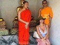 10 años de preparación, disciplina y meditación para alcanzar el Nirvana y de repente: ¡CHICHIS!...