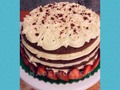 Tarta RedVelve crema a base de queso crema y fresas 🍓 . . #tarta #cake #torta #redvelvet #fresas #crema #cumpleañosfeliz #españa #galicia #ourense #madeincakes #madeincakesdecoraciones