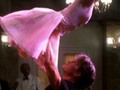 Quién no ama esta banda Sonora. Quizás la película no sea tan buena pero ver a Patrick Swayze bailando Jennifer Grey siempre emocionará nuestros corazones ávidos de romance.  *  #madeleinecasmo  #dirtydancing  #cinemamade  #favoritesmovies  #favoritesmoviesofalltime (en Costa Rica)