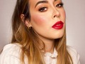 Mañana es mi cumpleaños y sigo sin computadora 😩 !   Así que les dejo este look que personalmente me encantó! Cuantos años creen que cumplo?   Product details:  - foundation: @makeupforever reboot foundation in Y244 - eyeshadow: animal magic palette by @pacificabeauty and golden hour pigment by @artistcouture  - bronzer: @ctilburymakeup contour wand And @physiciansformula butter bronzer - blush: @ilmakiage lady marmalade  - lipstick: Caliente by @artistcouture  - eyebrows: aqua brow by @makeupforever   #glammakeuplook #redlips #redlipstick #naturalglam #artistcouture #makeupforever #pacificabeauty #charlottetilbury #ilmakiage #physiciansformula #makeupreview #beautytips #makeuplook