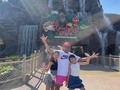 Estoy agradecida de que seas el padre de mis hijas. Gracias por tu amor. Gracias por mirarte. Gracias por tu paciencia. Gracias por invertir en ti.  Gracias por tu amor al deporte. Gracias por tu disciplina  Gracias por tu temple. Te amamos Feliz dia del padre @rufinovalero te amoooo gracias por compartir tu felicidad conmigo. #mamacorazon #fathersday  Dato curioso: mi abuelo se llamaba Rufino. 🥰