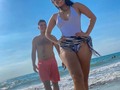 La playa, tú y yo❤️‍🔥  ¡Qué perfecto!🧡🌊