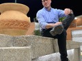 Feliz Año Nuevo para todos.  Mi mensaje es muy corto, quiero desearles de todo corazón a todos ustedes y a nuestro país un año de abundancia, prosperidad y de reencuentro que sirva para construir juntos posibilidades y capacidades para salir de este régimen.  ¡Seguimos! Bienvenido 2023