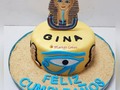 Tutankamon Cake #tutankamon #tutankamoncake  #egypt #egypto #momias #esfinges #horusegypt #ojoegipcio #fondantcakeartist #fondantpanama #fondantdesign #fondantcakeart #fondantdecoration #fondantcakes #fondant #cakesartists #cakespersonalizados #cakespanama #cakedecor #cakesartesanales