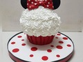 Minnie Cupcake, Cake