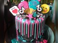 Tik tok Cake...