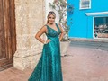 Estoy viviendo un cuento de hadas 🧚‍♀️ y me siento como una Reina 👸❤️‍🔥  Vestido de: @casa_novia  Mi fotógrafa @mariacgonzp   #gala #chiquiymau #cartagena #matrimonio
