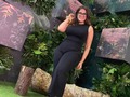 Aveces lo menos planeado sale mejor, y aquí estamos: ColombiaModa!💃 la 4 foto fue mi recarga de este día 🥹♥️  Outfit que puedes empacar 15 min antes de viajar y traer en el bolso de mano 🤪 zapatos de @officialmatrioska   Pdta: gracias al Chico que se tiro al piso y me tomo esa fotoooooo 🥺✊🏻  #colombiamodadia1 #latina #women #curvy.