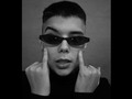 “Soy como soy, a quien le guste bien y al que no también” — @badbunnypr ✌🏻🕶