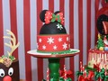 Luciana Turning one!! Minnie Mouse Christmas cake. Luxury minnie mouse Christmas party! @marycaya_cakes @tuttycerati exclusive design. @danielaperez21 @lucianarodriguezperez Minnie mouse para Luciana en su primer cumpleaños.  PEDIDOS POR WSP AL 📲📱3002176452 . #handmadebakery #homemadebakery #minniechristmasparty #minniechristmascake #minniechristmaspartytheme #cartagenabakery #tortastematicas #tortaspersonalizadas #mujeresredme