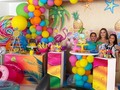 Pool party 🍍Birthday celebration Valerie & Diego. Brownie paletas .. cupcakes.. torta. Torta tropical fiesta playera. Decoracion by @partytimebykg @kristelgodinu  Cake designer @marycaya_cakes @maryclauramirez . . #poolpartycake #poolpartytheme #tropicalchic #tropicalparty #browniesmelcuchudos #browniescartagena #browniepaletascartagena #cupcakes #cartagenabakery #reposteriacreativa #reposteríacartagena #tortastematicas #tortasencartagena #tortaspersonalizadas #redmeinspira #gumpaste #fondantcake #fondantart #bakingdreams #naranjaconsemillasdeamapola #luxurycakes #cakepops #minnibrownie #popsicles