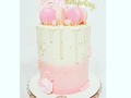 Can you think of something better and more elegant? 100% glamor  @marycaya_cakes cake designer  #dripcakecartagena #dripcake #champagne #champagnecake #cartagenabakery #reposteriacreativa #reposteríacartagena #tortastematicas #tortasencartagena #tortaspersonalizadas #gumpaste #fondantcake #fondantart #bakingdreams #vainillaconarequipe #cartagenabakery #reposteriacreativa #reposteríacartagena #tortastematicas