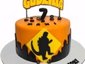 Un honor acompañar a Maxi otro año más en su cumpleaños... su mamita es una de las primeras personas que creyó en mi y me honra cada año pidiendo la torta para maxi y su hermanito. #godzilla #godzillacake #cartagenabakery #reposteriacreativa #reposteríacartagena #tortastematicas #tortasencartagena #tortaspersonalizadas #gumpaste #fondantcake #fondantart #bakingdreams #vainillaconarequipe #signaturestyle