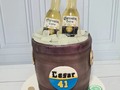 Cesar turned 41!! Corona beers lovers!! #cervezacorona #cervezacoronacake #cartagenabakery #tortastematicas #tortaspersonalizadas #bakingdreams #marycayacakes #marycaya_cakes