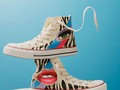 El arte de andar y ser auténtico 💯  Rostros y realismo, con un toque urbano, mezclando texturas y colores sobre un clásico y el favorito de muchos 🙌🏻 CONVERSE All Star intervenidos a mano por nuestra Artista Plástico y Directora Creativa @lagrecabellardi ⚡️  Piezas únicas e irrepetibles! Just like YOU!  CONVERSE All Star ‘70s High Top Canvas ➕ @lagrecabellardi = ＭＡＳＴＥＲＰＩＥＣＥ®️