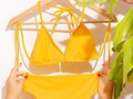 Todas quieren lucir a la moda, todas desean lucir guapas y hermosas y este tono amarillo te lo ofrece, para que cautives en tus dias de playa.😍  Disponibilidad inmediata, modelo de traje de baño 100% exclusivo.  ¿Deseas hacer una compra?.  Link en nuestra Bio.👆