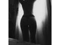 Que difícil es ser mujer en una sociedad tan machista y con personas sin un mínimo empatía, que solo quieren perjudicar y hacer daño... Señores ese poder para hacerme daño solo lo tengo yo, como les conté hace poco ya tengo las rodillas sumamente raspada por tratar de hacer feliz a otros... . . Mostrar el culo no me hace más ni menos que nadie, y aquí se los muestro porqué en esta vida aprendí que los problemas se arranca de la raíz, que la única persona que tiene derecho de juzgarme soy yo misma y que nadie nunca pondrá en juicio lo que soy... . . Dejemos de ser tan miserables publicando cosas para dañar a otros y dejemos también la doble moral... . . Que triste es ver qué cuando una mujer le queda grande a un "hombre" tenga que recurrir a cosas tan bajas y que de paso es un delito. . . . Pd... Mami yo sé que no te gustan estas fotos pero tu hija tenía que defenderse, además gordita y todo me sale un cuerpazo.... 🥴
