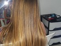 Balayage miel con tonos q sobresalen beige y canela 3 tonos en uno ....dale vida a tu melena.... clienta spr feliz