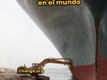 La excavadora por lo menos sirve para algo - para mas chistes: Click aqui