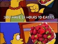 Fresas, la fruta que se pone pocha enseguida - para mas chistes: Click aqui