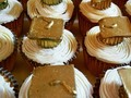 Cupcakes graduación con birretes y diplomas de chocolates #riohacha