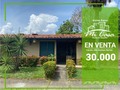 En Venta Casa, en Alto Barinas Norte.  📌Conjunto Caroni   Cocina empotrada en madera, sala, family room, área de servicio, estacionamiento 🚗, depósito, 2 tanques💧 uno de 2.000 y de 2.400 con hidroneumático, patio🌱, 2 aire acondicionado ❄️, 3 Habitaciones 🛏️, 2 Baños 🚿  ✨ Precio Negociable: $30.000✨