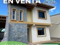 OPORTUNIDAD DE INVERSIÓN BAJÓN DE PRECIO DE LOCURA. 🌟𝐄𝐍 𝐄𝐗𝐂𝐋𝐔𝐒𝐈𝐕𝐀🌟  Hermoso Town House, en obra Gris para acondicionar a tu mejor estilo ✨  📍 Villa Constanza, 3ra. Etapa, Alto Barinas Sur.  Características más relevantes:  🔸 Area de Construcción 149,80 m2 🔸 Area de Parcela 203 m2. 🔸 Calle cerrada, Portón Electrico, y garita de Vigilancia. 🔸 3 Habitaciones. 🔸 2 Salas de baños. 🔸 Sala Comedor y Cocina integrados. 🔸 Techo de machimbrado con tejas. 🔸 Paredes frisada, mezclillada y pintadas, Ventanas panorámica, Instalaciones eléctricas, Cerca perimetral. Patio de 50m2  Precio: 𝟐𝟓.𝟎𝟎𝟎  Comunícate con nosotros para mayor información. 📲