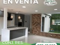 Lujo y Confort en Conjunto Privado 💎 📍 VILLA TOSCANA, CAMPO LA MESA 😍  Las virtudes de éste inmueble son las siguientes:  🔸 Planta baja: - Sala, comedor, área de servicios, jardín interno. - Piso de porcelanato. - Cocina Empotrada con Horno. - Isla de cuarzo. - Tanque subterráneo. - Aire acondicionado. - Medio baño. - Dos puestos de estacionamiento.  🔸 Plan Alta: - 3 habitaciones. - 3 baños. - 3 aires acondicionados.  🔸 Área social social con piscina, parque y parrillera 🔸 Vigilancia privada.  𝑵𝑼𝑬𝑽𝑶 𝑷𝑹𝑬𝑪𝑰𝑶: 𝟔𝟓.𝟎𝟎𝟎  #inmueblesvenezuela #inmueblesenventa #inmueblesbarinas #casasenventa #casasenventabarinas #tonwhouse #casasbarinas #ventasbarinas #ventasvenezuela #soybarinas #barinas