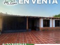 EN VENTA. DISPONIBLE. 📍 Conjunto Residencial Caroní, Alto Barinas Norte.  ▪️ 4 Habitaciones: 3 de ellas con baño. ▪️ 4 Baños: 3 privados y 1 social. ▪️ Cocina empotrada. ▪️ Piso en porcelanato y cerámica. ▪️ Tanque de agua aereo. ▪️Conjunto cerrado con vigilancia privada.  PRECIO ESPECIAL: 20.000  Comunícate con nosotros para mayor información. 📲  •Neyda Coronado 📲0414-4107455  •Janette Díaz 📲0414-5684733  •Oficina Central: ☎️0273-5412952  #inmueblesbarinas #casasenventabarinas #inmueblesenventabarinas #agenteinmobiliario #asesorinmobiliario #corredorinmobiliario #inmobiliariabarinas #inmobiliariasbarinas #bienesraicesbarinas #bienesraicesvenezuela #ventadeinmuebles #tonwhousebarinas #ventasbarinas #ventadecasasenbarinas #soybarinas #casasenventabarinas #inmueblesvenezuela #casasenventavenezuela #ventadeinmueblesbarinas #camarainmobiliaria #ventadeinmueblesvenezuela #barinas #venezolanosenelmundo #venezolanosenchile #venezolanosenperu #venezolanosenecuador #venezolanosenbrasil #venezolanosencolombia