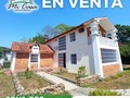 NUEVA CAPTACIÓN. DISPONIBLE.  📍 Conj. Res.. Campo La Mesa.  -Terreno : 1.112,39 mts 2. -196 mts de construcción aproximadamente. -Espacio de terreno de construcción 130 mts.2 -Planta Baja: 130mts 2 aprox. Consta de porche, sala-comedor, y área de estudio con biblioteca de madera empotrada. Aire acondicionando nuevo. Una puerta de madera y vidrio estilo italiano,que divine el espacio anterior descrito. Cocina estilo Pantry: el tope es eléctrico, horno eléctrico y lavaplatos automático. Gabinetes superiores en madera y vidrio en buen estado y gabinetes inferiores en mampostería con puertas. Todo operativo.  La habitación principal con closet de madera en perfecto estado. Aire acondicionado de ventana nuevo, con su baño interno ( poceta, ducha, y lavamanos con gabinete. Lavandero y área de servicio con closet mediano, y baño pequeño de servicio (solo poceta y ducha).  -Planta Alta: 66 mts.2 Aprox. Consta de : 2 habitaciones, cada habitación con closet de madera en perfecto estado. 1 baño, 1 balcón, 1 pasillo. Pisos de cerámica, techo de machihembrado y tejas. Con electricidad . Servicios de aguas blanca y negra. Cuenta con una espacio aparte, fuera de la casa,puede ser como un depósito o también como habitación y baño) para guardar checheres. La casa Tiene un tanque de agua y moto bomba.  PRECIO: 56.000  Comunícate para mayor información.  • Neyda Coronado - Gerente de ventas. 📲 0414-4107455  • Janette Díaz - Departamento Legal. 📲 0414-5684733  #inmueblesbarinas #socopo #pedraza #casasenventabarinas #inmueblesenventabarinas #agenteinmobiliariobarinas #asesorinmobiliariobarinas #corredorinmobiliariobarinas #inmobiliariabarinas #inmobiliariasbarinas #bienesraicesbarinas #inmueblesvenezuela #inmueblesbarinas #inmobiliaria #inmobiliariabarinas #barinas #barinasvenezuela #casasenventa #casasenventabarinas #ventasbarinas
