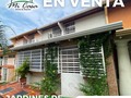 A puerta cerrada. En venta hermoso Townhouse equipado CON TODO.  📍 CONJUNTO RESIDENCIAL KARUACHI, JARDINES DE ALTO BARINAS.  NUEVO PRECIO. 🤩 Antes: 38.000 Ahora: 32.000  DISPONIBLE: EN VENTA. A PUERTA CERRADA. - 04 habitaciones. - 03 baños. - Cocina empotrada con tope en granito: nevera y horno. - Juego de sala y comedor. - Áreas sociales: parrillera con toldo y sillas. - Estacionamiento amplio. - Área de servicio con lavadora y secadora. - Tanque subterráneo y aéreo con hidroneumático. - Camas y mesas de noche.  Comunícate con nosotros para mayor información. 📲  •Neyda Coronado 📲0414-4107455  •Janette Díaz 📲0414-5684733  •Oficina Central: ☎️0273-5412952  #inmueblesbarinas #casasenventabarinas #inmueblesenventabarinas #agenteinmobiliariobarinas #asesorinmobiliariobarinas #corredorinmobiliariobarinas #inmobiliariabarinas #inmobiliariasbarinas #bienesraicesbarinas #bienesraicesvenezuela