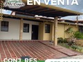 A ESTRENAR POR TAN SOLO 29.000$ 🎁  📍 CONJUNTO RESIDENCIAL VALLE ALTO, SECTOR HELICONIAS  Ampliada y remodelada 🛌 03 COMODAS HABITACIONES cada una con closet y vestier en la hab principal Persinas 🛁 3 baños completo Piso en baldosa alto brillo 🏯Cocina empotrada com desayunador con tope de cocina cuatro (4)hormilla Extractor de grasa Horno (todo nuevo a estrenar ) Amplia área de Serv techada Y el patio todo con rejas de seguridad Garaje techado Para dos  Lista de HABITAR Y FIRMAR ANTE EL REGISTRO PROPIEDAD PRIVADA  El conjunto cuenta con hermosa areas sociales ⚽️Canchas 🏝️Piscina ⛰️Caminerías 🏜️Salón para fiestas 🛖Área de parrillera  Precio 🎁$29.000  #inmueblesbarinas #socopo #socopó #pedraza #casasenventabarinas #inmueblesenventabarinas #agenteinmobiliariobarinas #asesorinmobiliariobarinas #corredorinmobiliariobarinas #inmobiliariabarinas #inmobiliariasbarinas #bienesraicesbarinas