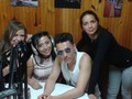 En vivo por luna esterio 106.4fm con estas tres hermosas reinas @anamariag @riverakaterin @vanesa