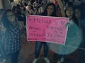 😯😯😯 No nos esperábamos este recibimiento, gracias por su cariño.... #Fans @clubfan_michanyreyman