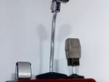 Bom dia,  Hoje é dia de realizar!   No registro três microfones clássicos da @radiosalette E eu, estou ao vivo na programação 100.3 no FM