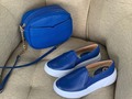 Regalos perfectos para mamá 💙 colores que le encantarán #solocuero  • • #calzado #bolsos #cuero #hechoamano #colombia