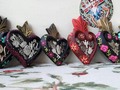 Corazones milagritos pintados a mano por artista plástica mexicana !! 14 x 9 cms.  20 % off 🔥🕚👏 Antes $ 15.000 ❌❎✋ Ahora $ 12.000 ✔😍❤😲 🎄🎅🎁🙏