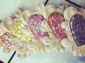 Fotitos desde el taller en México !! ...falta el toque final de pintar a mano los bordes y darle mucho diseño y color a estos originales Milagritos Mexicanos !