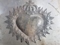 Nuevo detente de pared ❤️ Unicos #hechosamano #metal #deco #tendencia #corona #exvoto #coeur #cuore #pared #quincho #terraza #coloresquequieras