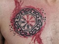 Símbolo mágico de protección de Islandia con un patrón escandinavo.  #tattoo para @wrathandpride  Hecho en mi tienda @lienzovivo  #tattoo #magic #protection #helmofawe #aegishjalmur #miloguecha #bogota #colombia #lienzovivo #tattooshop